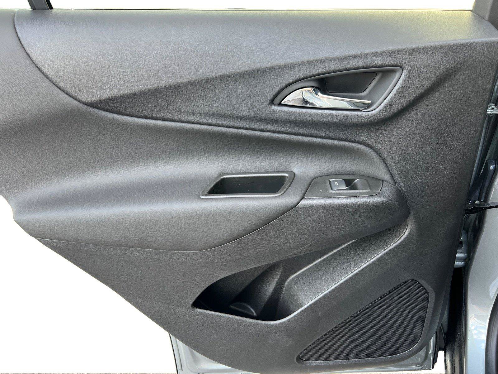 Used 2024 Chevrolet Equinox LT FWD image 16