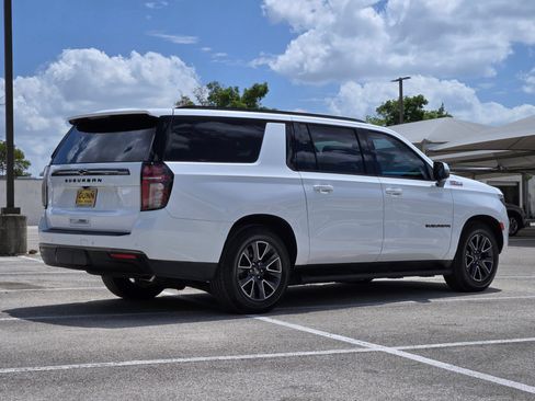 Used 2021 Chevrolet Suburban Z71 w/ Z71 Off-Road Package AWD/4WD image 3