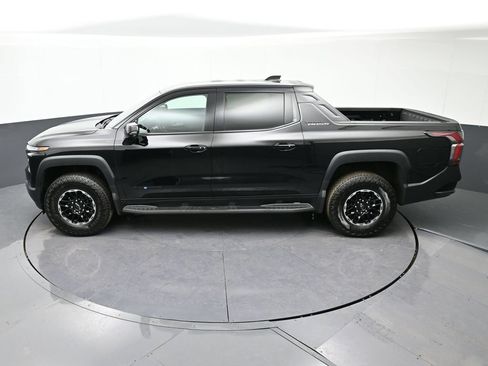 Used 2026 Chevrolet Silverado EV Trail Boss w/ Plus Package AWD/4WD image 17