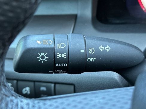 Used 2024 Toyota Tacoma TRD Sport image 31