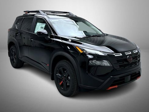 New 2026 Nissan Rogue SV image 3