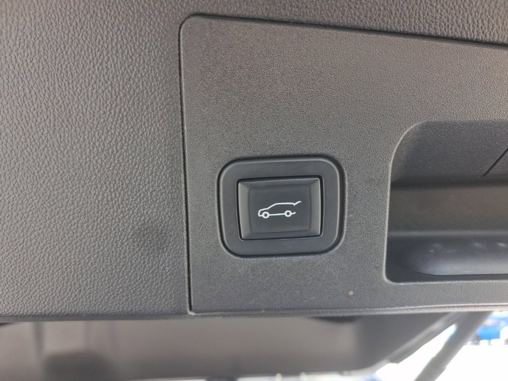 Used 2018 Cadillac XT5 Premium Luxury AWD/4WD image 14