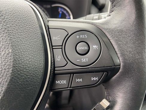 Used 2021 Toyota RAV4 XSE image 32