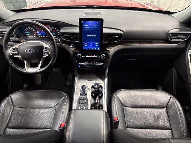 Used 2023 Ford Explorer Limited w/ Limited Technology Package AWD/4WD image 12