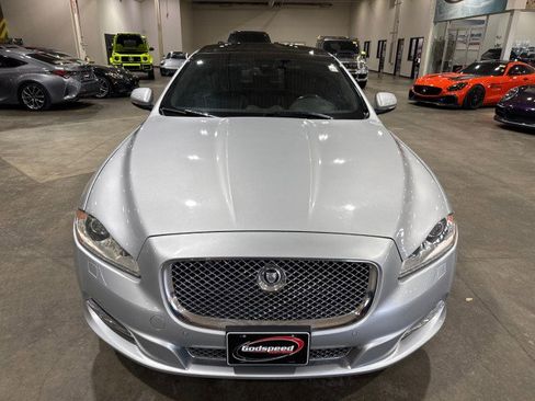 Used 2011 Jaguar XJ image 2