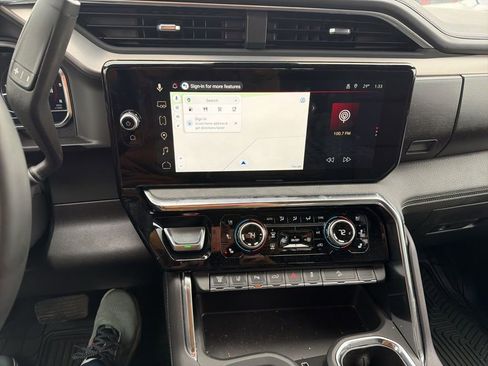 Used 2025 GMC Sierra 2500 Denali w/ Denali Reserve Package image 11