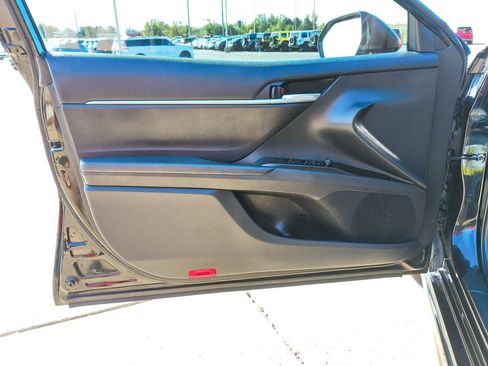 Used 2024 Toyota Camry SE FWD image 17