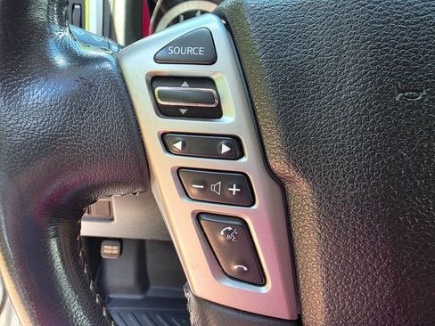 Used 2017 Nissan Titan PRO-4X AWD/4WD image 21