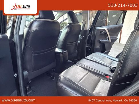 Used 2015 Toyota RAV4 LE FWD image 9