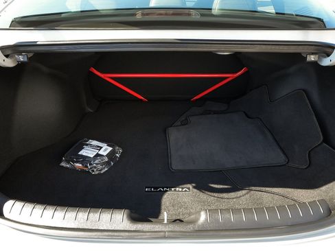 Used 2026 Hyundai Elantra N FWD image 57