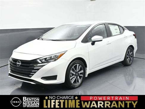 New 2025 Nissan Versa SV w/ Trunk Package image 1