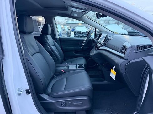 Used 2026 Honda Odyssey EX-L image 16