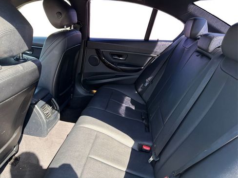 Used 2015 BMW 320i Sedan w/ Sport Package image 11