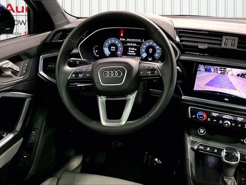 Certified 2025 Audi Q3 2.0T Premium w/ Convenience Package image 8