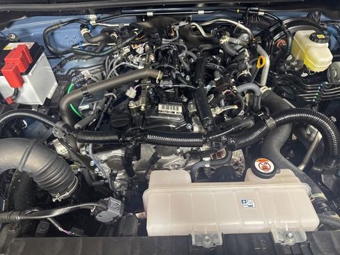 Used 2025 Toyota 4Runner SR5 image 9