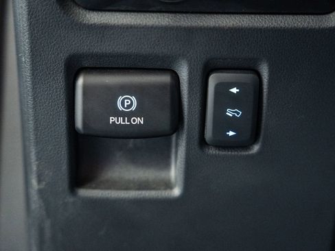 Used 2023 Ford F150 Lariat w/ Equipment Group 502A High image 57