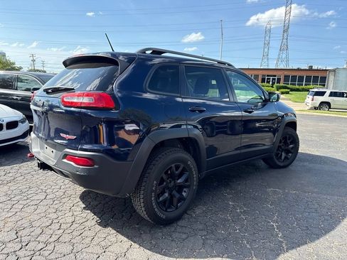 Used 2014 Jeep Cherokee Trailhawk w/ Technology Group AWD/4WD image 6