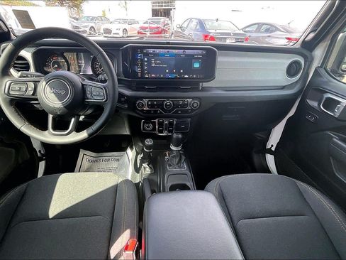 Used 2024 Jeep Wrangler Unlimited Sport AWD/4WD image 13