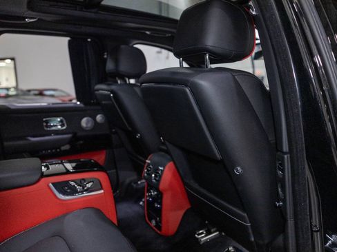 Used 2020 Rolls-Royce Cullinan AWD/4WD image 36