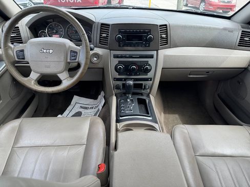Used 2007 Jeep Grand Cherokee Laredo RWD image 15