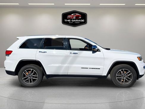 Used 2019 Jeep Grand Cherokee Limited AWD/4WD image 5