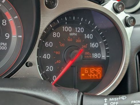 Used 2016 Nissan 370Z Base image 15