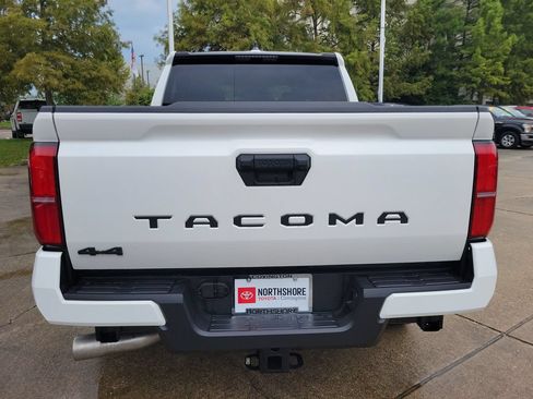 Certified 2026 Toyota Tacoma SR5 AWD/4WD image 4