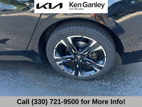 Used 2021 Kia K5 GT-Line w/ GT-Line FWD Premium Package image 24
