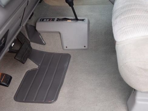 Used 1994 Chevrolet Blazer 4WD image 22