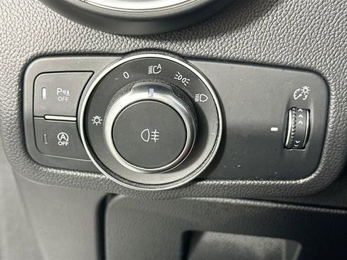 Used 2023 Alfa Romeo Stelvio Veloce AWD/4WD image 22