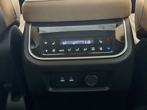 Certified 2025 INFINITI QX80 Sensory AWD/4WD image 34