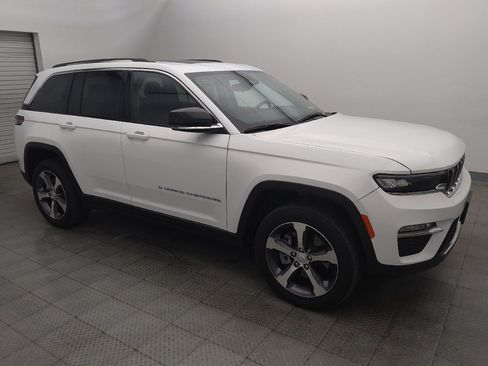 Used 2022 Jeep Grand Cherokee Limited 4xe AWD/4WD image 11