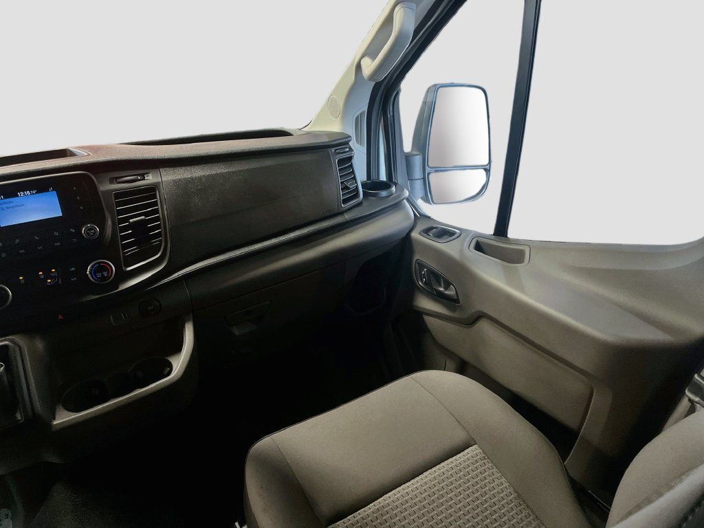Used 2024 Ford Transit 150 Low Roof RWD image 22