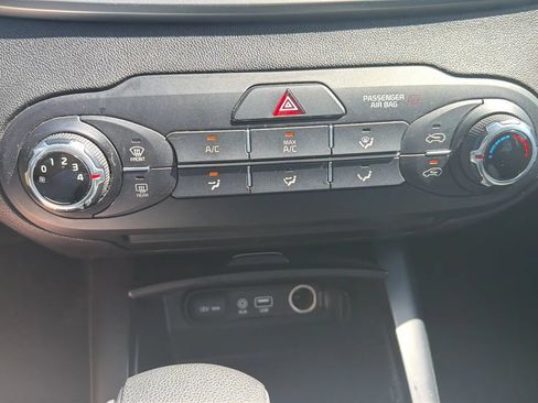 Used 2020 Kia Sorento FWD V6 image 18