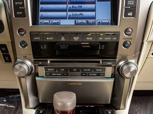 Used 2013 Lexus GX 460 image 27