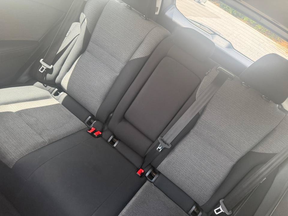 Certified 2022 Nissan Rogue SV FWD image 34