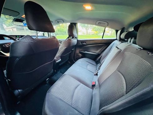 Used 2018 Toyota Prius Two image 16