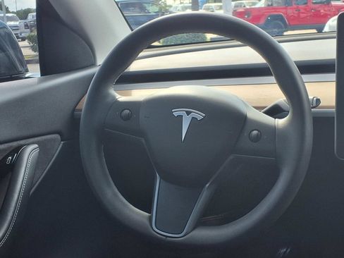 Used 2020 Tesla Model Y Long Range AWD/4WD image 23