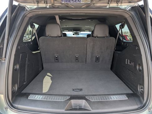Used 2023 Chevrolet Suburban Premier image 14