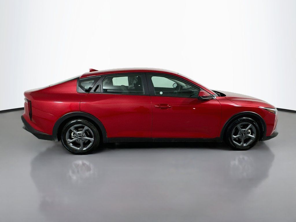 Used 2025 Kia K4 FWD image 8
