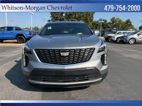 Used 2023 Cadillac XT4 Premium Luxury FWD image 2