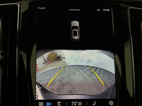 Certified 2025 Volvo XC60 B5 Core w/ Climate Package image 25