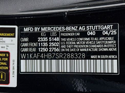 Used 2025 Mercedes-Benz C 300 4MATIC Sedan image 31