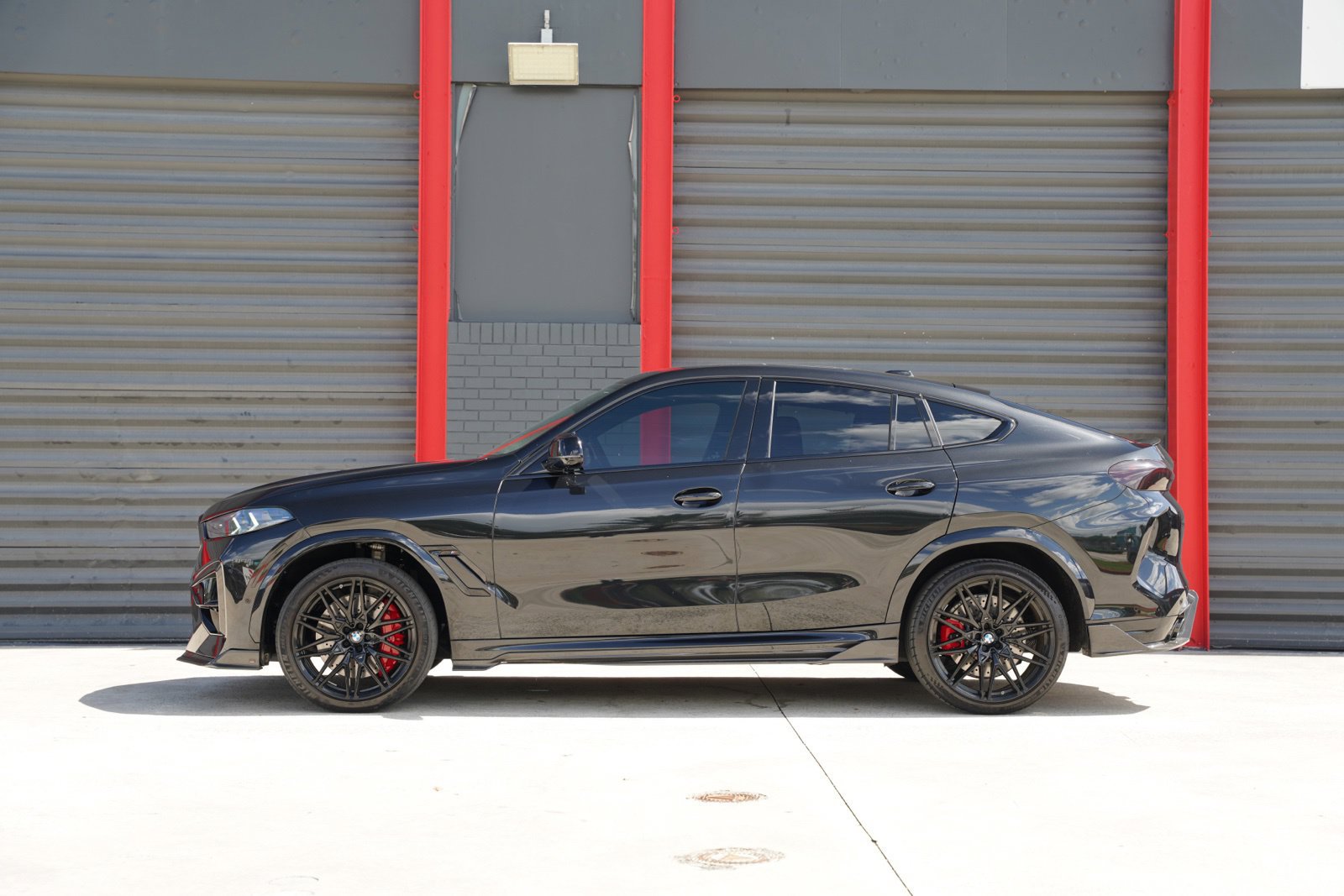 Used 2025 BMW X6 M Competition w/ Executive Package AWD/4WD image 13