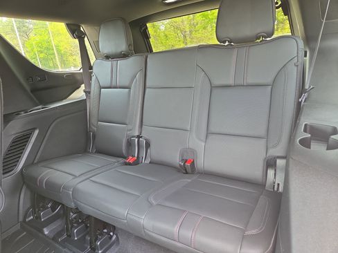 Used 2022 Chevrolet Tahoe RST w/ Sport Performance Package image 9