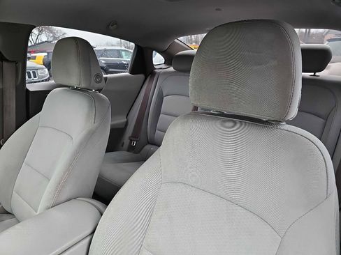 Used 2017 Chevrolet Malibu LS image 24