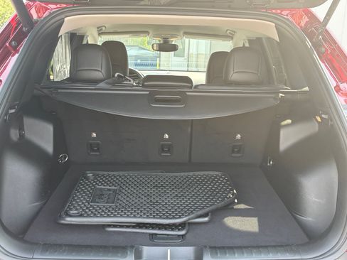 Used 2019 Jeep Cherokee Trailhawk AWD/4WD image 29
