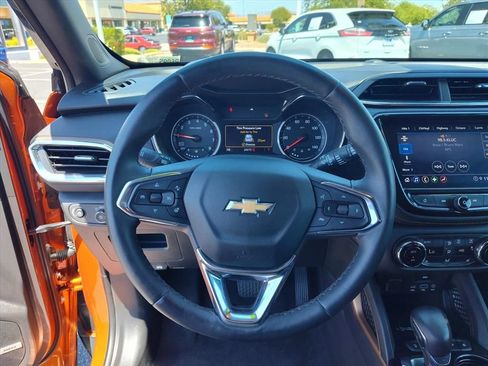 Certified 2023 Chevrolet TrailBlazer ACTIV w/ Sun and Liftgate Package FWD image 18