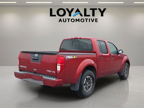 Used 2018 Nissan Frontier PRO-4X image 5