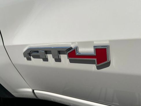 New 2026 GMC Canyon AT4 image 9